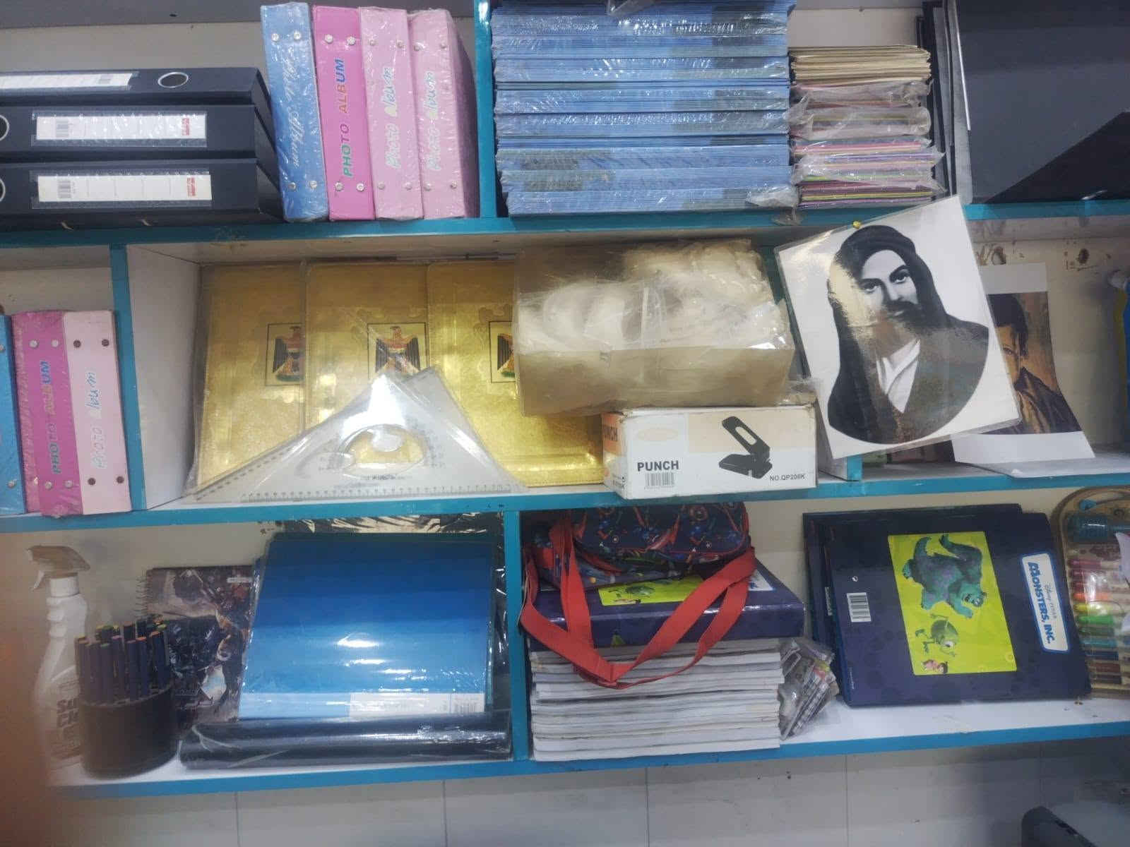 غراض مكتبة للبيع ميسان الاتصال على الرقم ***********
