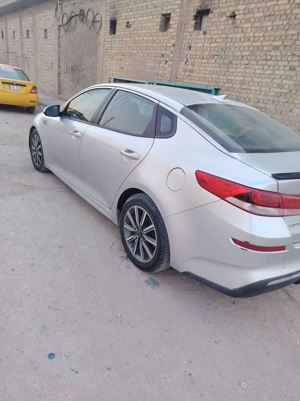 السلام عليكم
كيا اوبتيما 2019 ماشيه 99الف رقم ر بسمي مداور ثاني يوم وارد أمريكي ضرر جاملغ وبنيد بدون ايرباك
مواصفات السياره

شاشه كبيره +فول تحكم ستيرن
نظام خروج عن المسار
ثلاث وضعيات قياده DRIVE MODE
لد امامي نهاري حاجب
يدات نيكل+ اشاير بالمري
حساسات خلفيه

مكان السياره الديوانيه
السعر 128 وبيها مجال 
للاستفسار اكثر ***********
