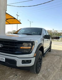 Ford F-150 XLT 2024 V6 - 3.5T - 4x4  بسمە شاشە کبیر ٤ کامیرە لایت لید ...