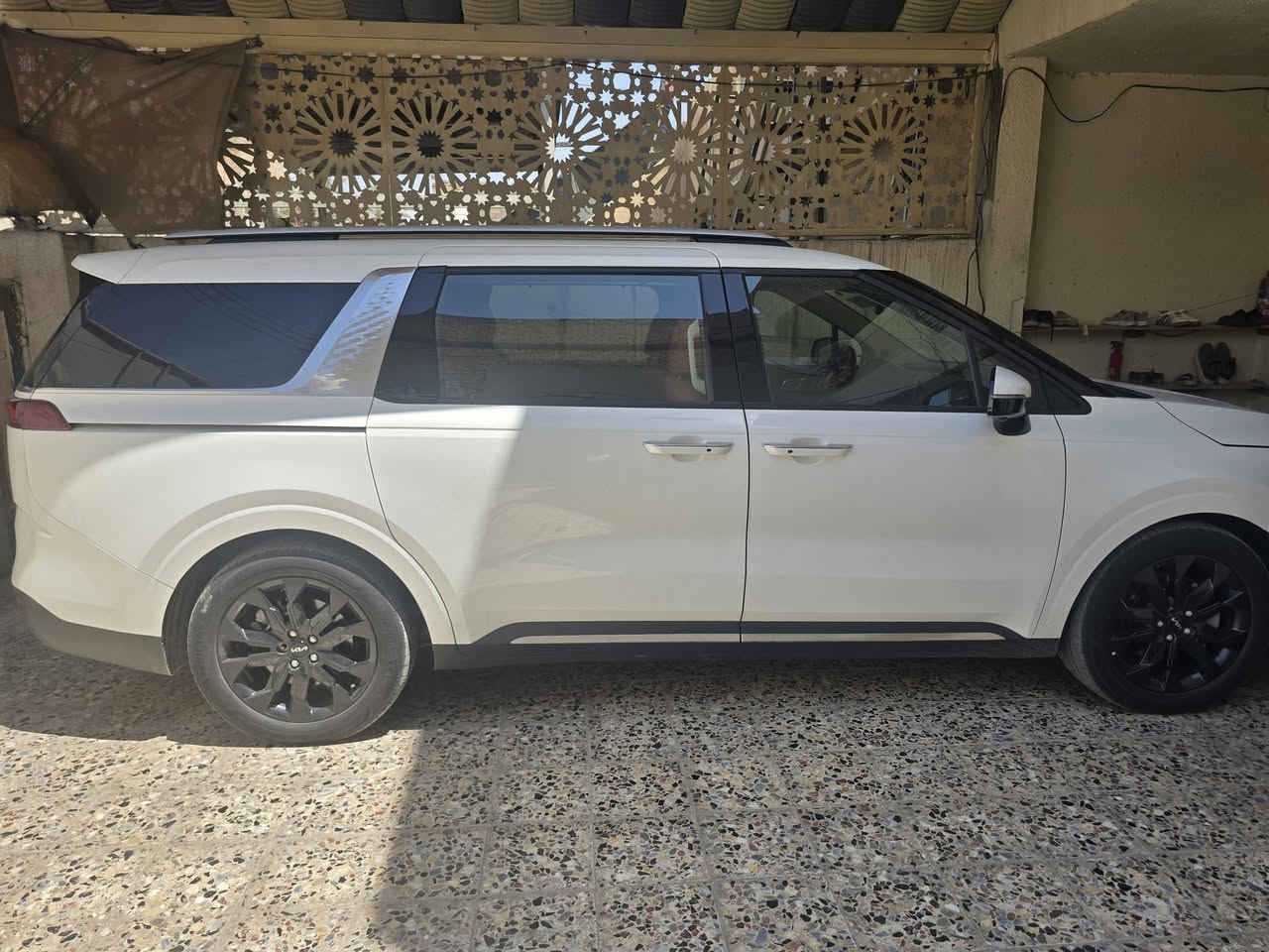 كيا كرنفال وارد أمريكي 24
بدون صبغ مكفولة البنيد مبدل اصلي ماشية قليل مكفولة كفالة عامة بوضع الشركة أعلى مواصفات برستيج السعر ٢٨٠ مكانها بغداد.    ***********
