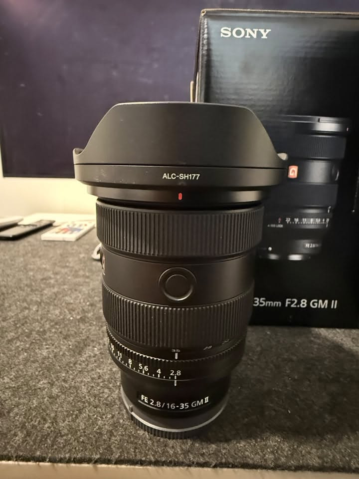 sony GM 16-35 II
f2.8
نظافة 100‎%‎ السعر 2,250,000 وبيها مجال 
*********** بغداد

