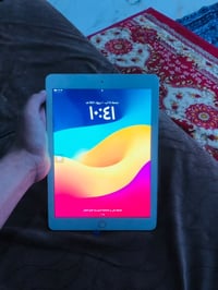 آيباد ٦ • ٣٢ جيجا • مبدل جام