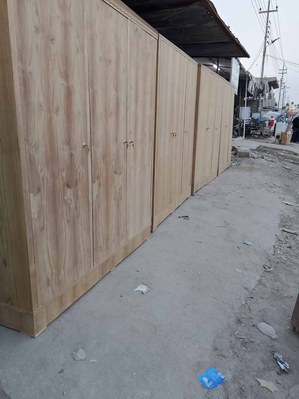 كناتير  صاج شغل  جديد  وبسعر  مناسب جداً.. السعر 225/
العنوان /حله /ناحية  ابي  غرق 
شارع المركز بتجاه الحي مجاور 
مدرية  زراعة ابي غرق 
نجارة  سيد ستار الغرابي 
***********
***********
رقم الاثير وتساب 
متواجد  على  الفيس حلة, بابل
