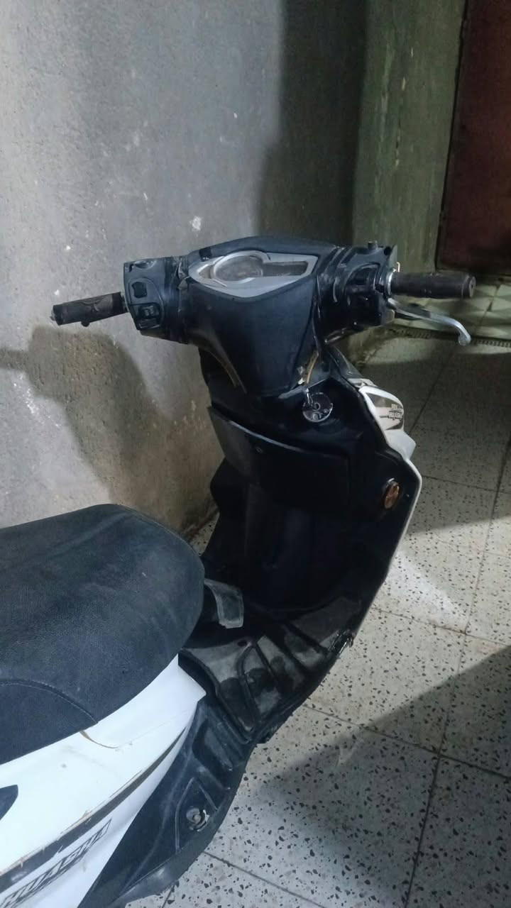 للبيع
دراجه ثعلب مديل ٢٠ للبيع دراجه ابيع كوم حديد تجي كبل تحملهه بدون فحص. دراجه نقص باتري  كهربائيات كلهه شغاله منل طول لطول..  عطلهه تشتغل بس ماتدير..مكاني شطره قرب كراج بغداد..  صالنصه رياضي..  

. 
سعرهه منل اخير ٦٠ الف 

. 

. 

***********
