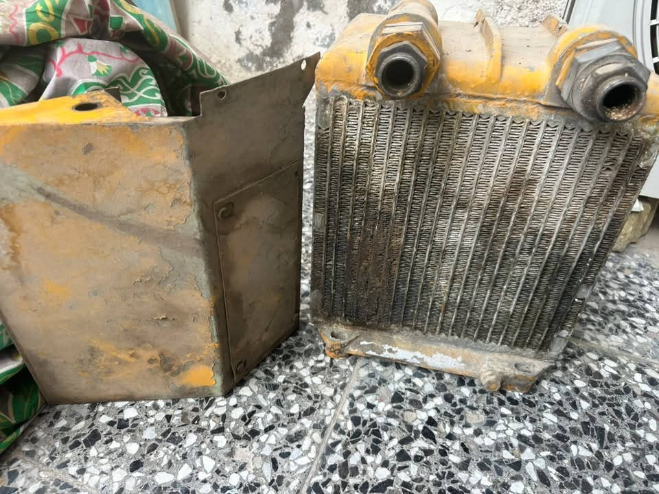 السلام عليكم شباب براد هادروليك بوماك للبيع
***********
