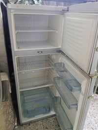ثلاجة • ١٤ قدم • بدون مفاصلة