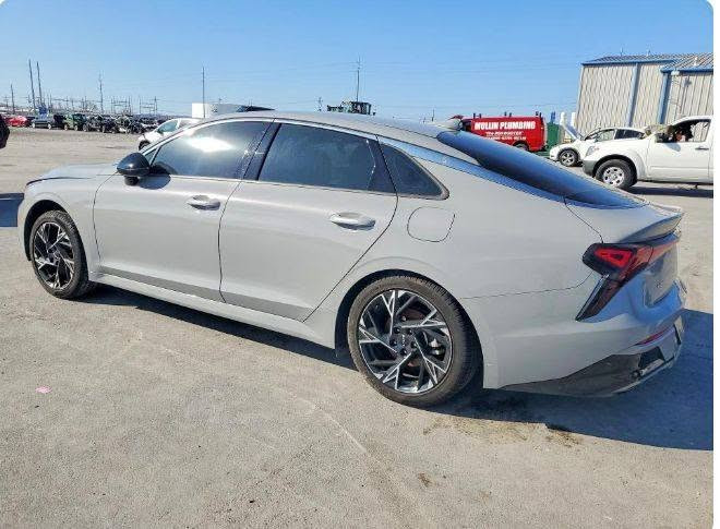 🔥 بيع مباشر من المزاد الأمريكي  🔥

🚘 شركة الزبيدي الأوسط لمزادات السيارات

نوفر لكم خدمة البيع المباشر من المزاد بكل وضوح وشفافية، مع احتساب التفاصيل حسب السيارة

🔹  سعر السيارة: حسب النوعية 
🔹 الكمرك والضريبة: 18% على الفاتورة
🔹 مدة الوصول: 20 يوم تقريبآ 🚢
🔹 الضرر: حسب صور وتقرير المزاد
🔹 والمفاجأة الأقوى كتاب الشهداء أيضاً مشمول

نوفر خدمة شحن السيارات من المزادات إلى العراق، مع توفر الشحن إلى:
📍 الأردن
📍 ميرسين
📍 أم قصر

✅ كما تتوفر لدينا خدمة التخليص الكمركي لتسهيل إجراءات وصول السيارة وتسليمها.

📌 نساعدك باختيار السيارة المناسبة ومتابعة إجراءات الشراء والشحن حتى الوصول.

📍 العنوان: بغداد – حي الجهاد – قرب مدينة أللعاب 

📞 للاستفسار والتواصل:
***********4

⭐ شركة الزبيدي — ثقتكم هدفنا وخدمتكم مسؤوليتنا
