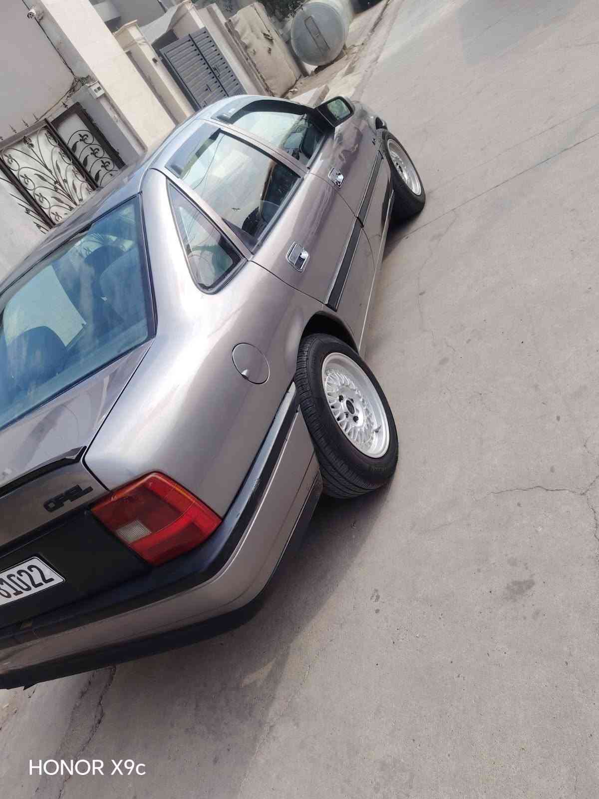 سلام عليكم اوبل فكترا للبيع موديل 1991محرك 20 سيارة نضيف مابي اي عيب شرط كير  اوتوماتيك مكينه  سنوية جديد لحد2031/8 ورقه بانزين  بي رقم اربيل (22)  شرط تحويل و وكالة  صبغ عام للجمالية سعر 48$بي مجال بسط للطيبين مكان كركوك استفسار خابر رقم ***********
