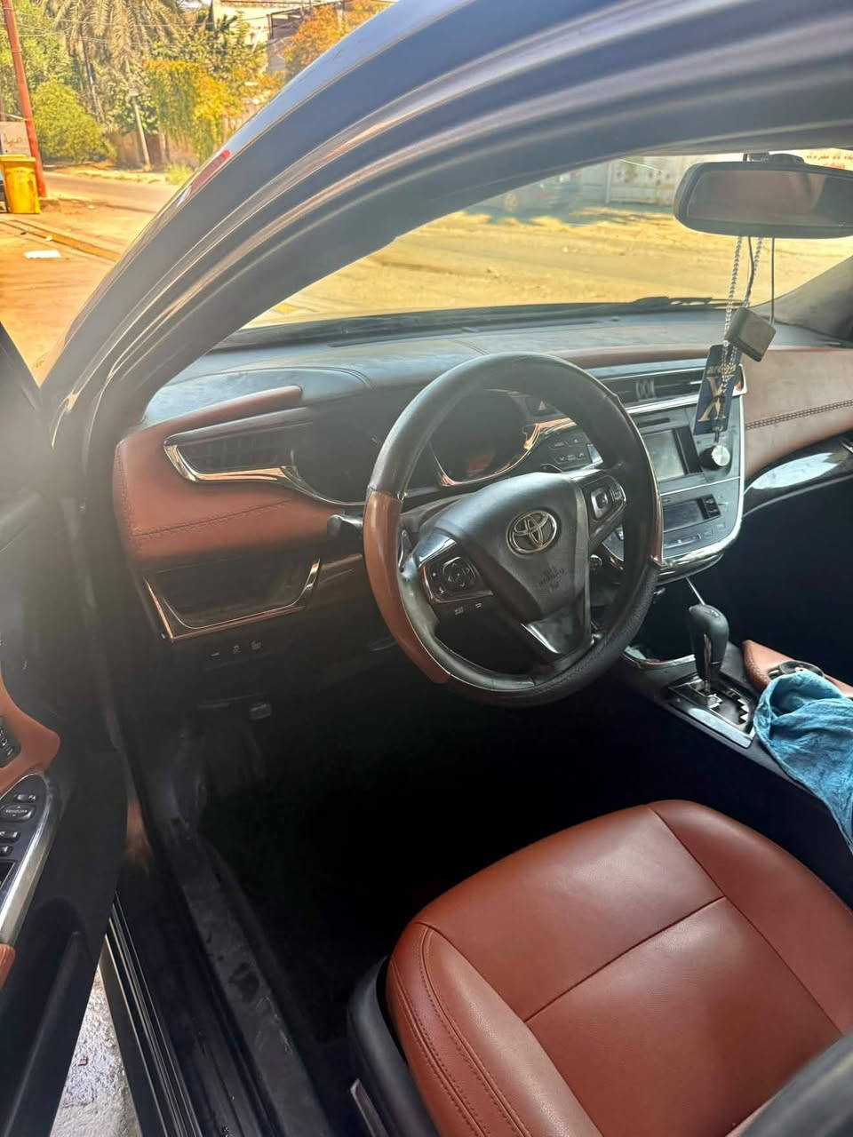 افلون 

Avalon Toyota 2014 xle 
بصمة 
فتحة سقف 
سيارة وارد أمريكي ضرر جاملغ وبنيد ايرباك دركة 
رقم بغداد 
ثلاث أنظمة قيادة 
محرك ٦ سلندر 
كشنات تدفئة تبريد 
كشنات جلد تحكمات كهربائي

         ⛔️⛔️⛔️⛔️         للمراوس فقط  بجالنجر   ⛔️⛔️⛔️⛔️
مكان السياره ديالى بعقوبة 
+9647721697765---***********
