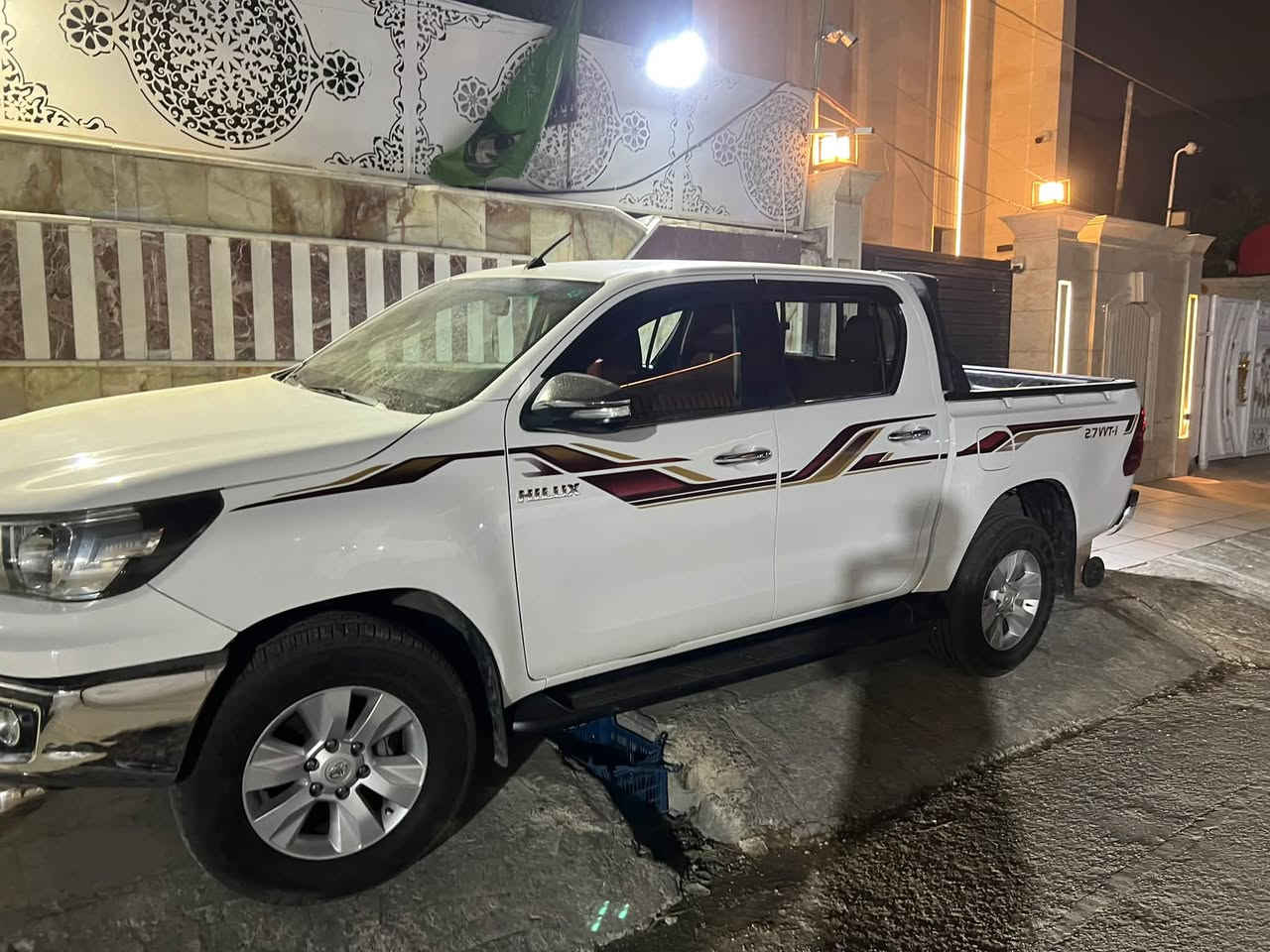 هايلوكس • ٢٠١٦ • للبيع