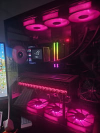 تجميعة ألعاب • Ryzen 7 9850X3D • Radeon RX 9070 XT