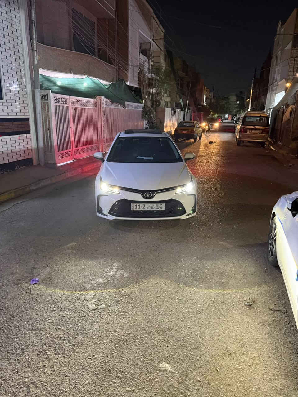 السلام عليكم كورلا 2025 هايبرد  سياره اخت زيرو ماشيه 15 الف حقيقي معروفه موصفات الكورلا  حساسات تحديد مسار توقف ذاتي مانع التصادم سياره موصفات حلوه او بيها هواي موصفات داخل اسودسعره ١٦٥وبيه مجال مكانه بغداد الشعب رقم***********
