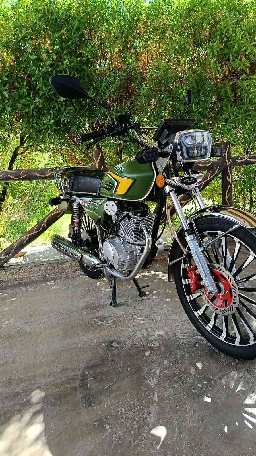 سلام عليكم
للبيع دراجة سونك موديل 25
نضافته فول مناقصه شي 
محرك 200c جواكيج 
سعر 975 وبيها مجال لشراي 
شراي يتصل ***********
مكاني راوه
