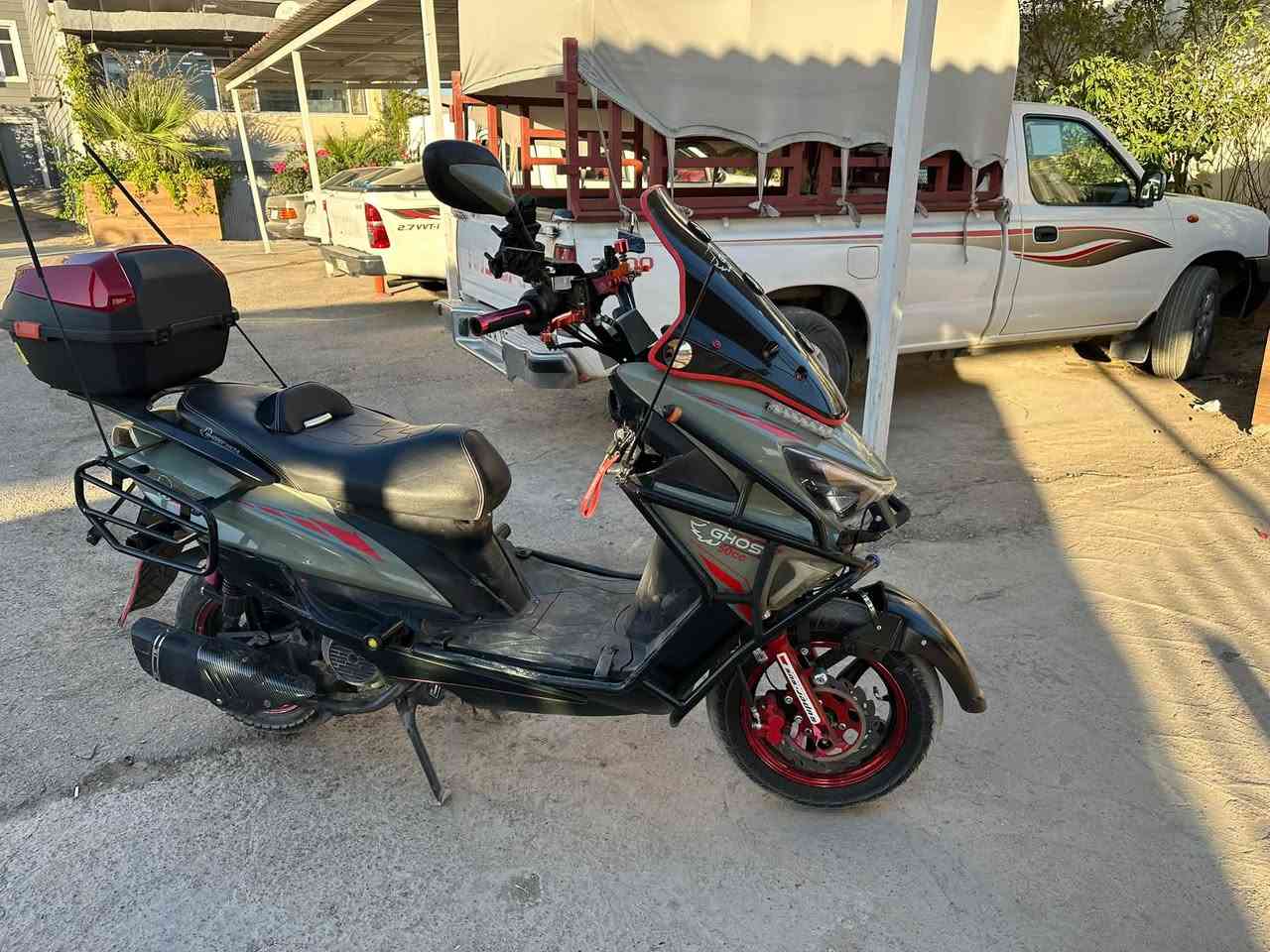 دراجة للبيع محرك كبس بشرط على الفحص دراجة رياضية معدل عليها من البيج من البيج اللي حاب يتصل***********
