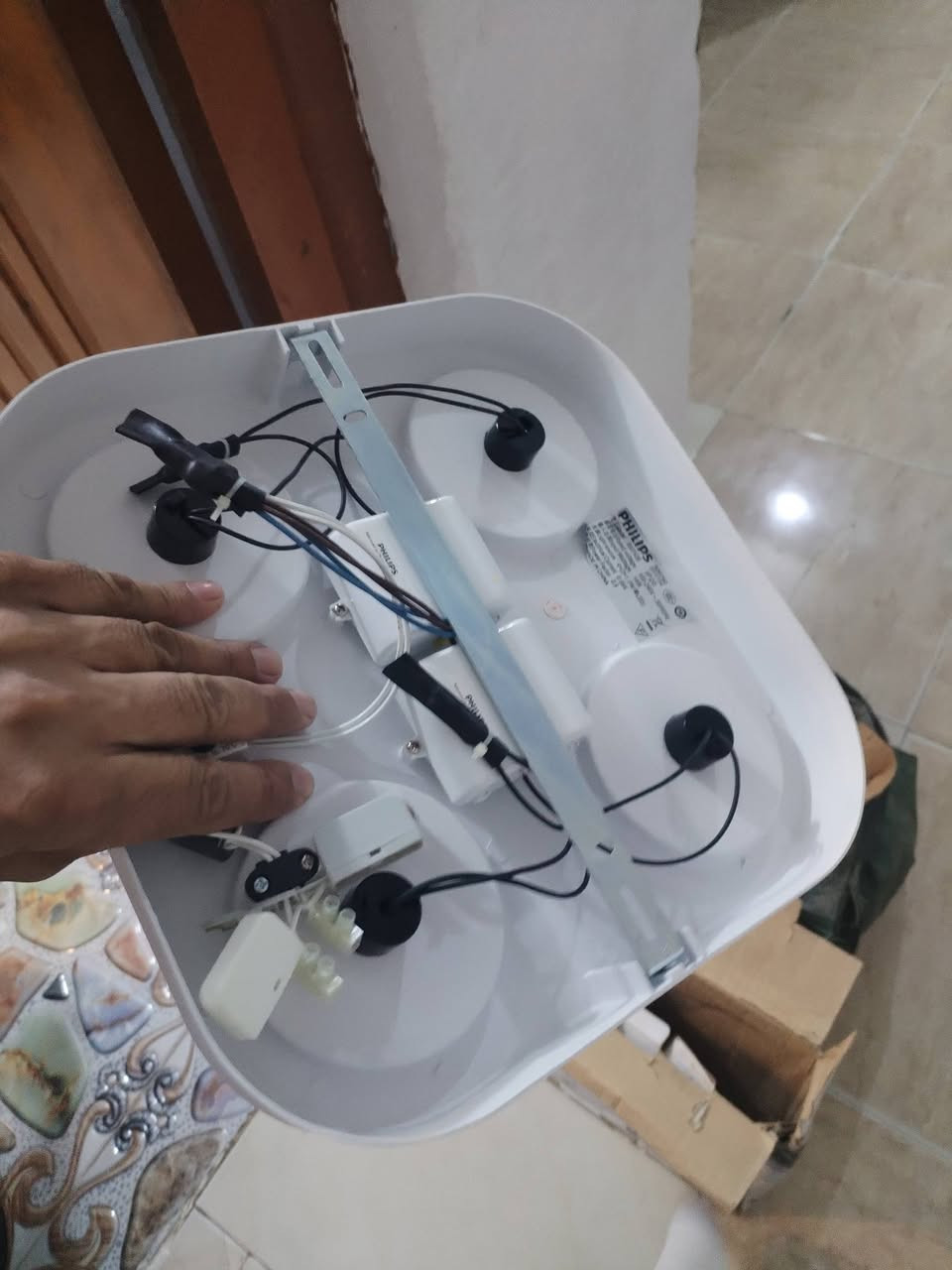 كامرات • كهربايات