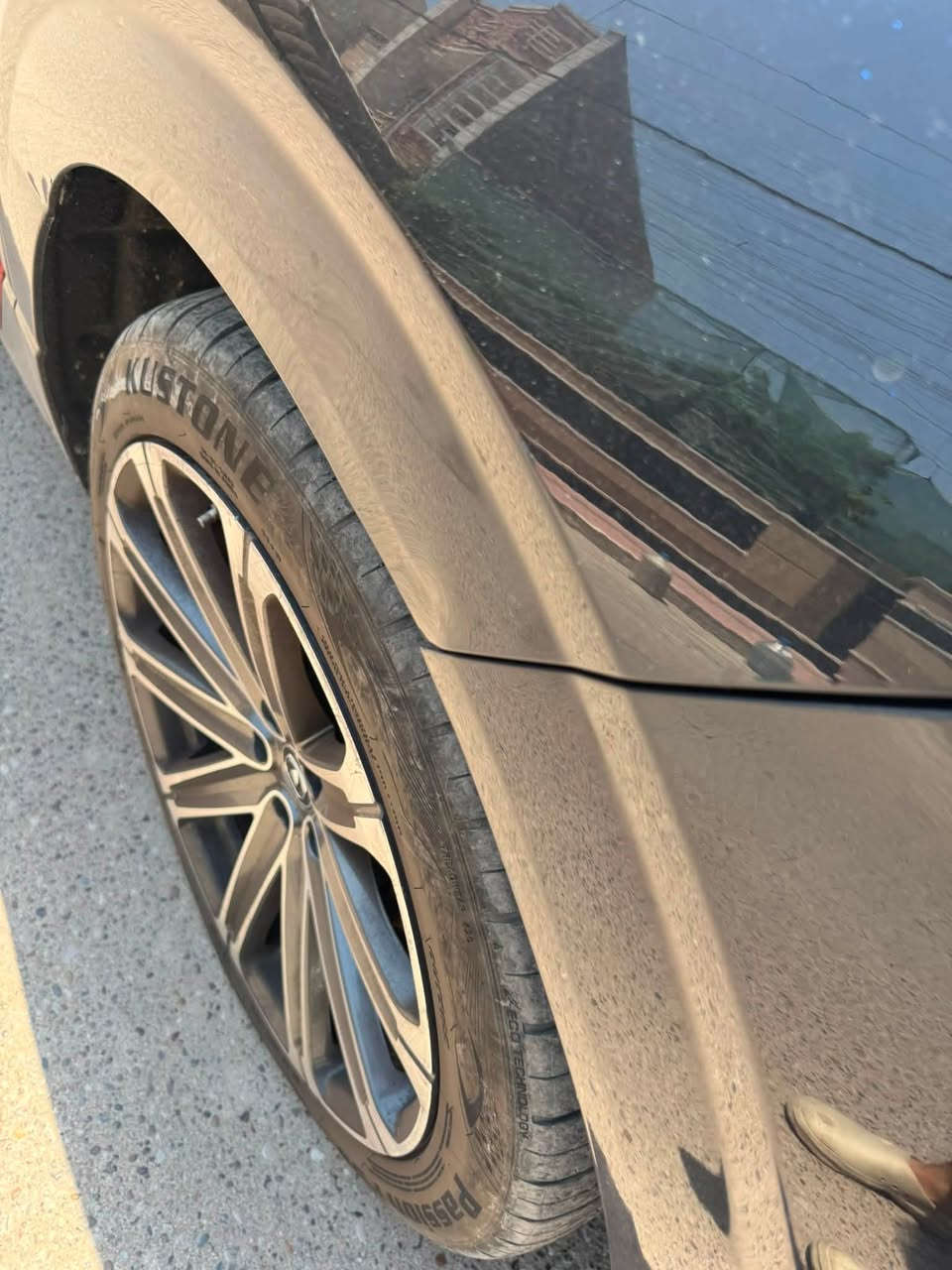 موديل ٢٢
ماشيه 63300
فول بدون صبغ 
185 وبيها مجال 
***********
