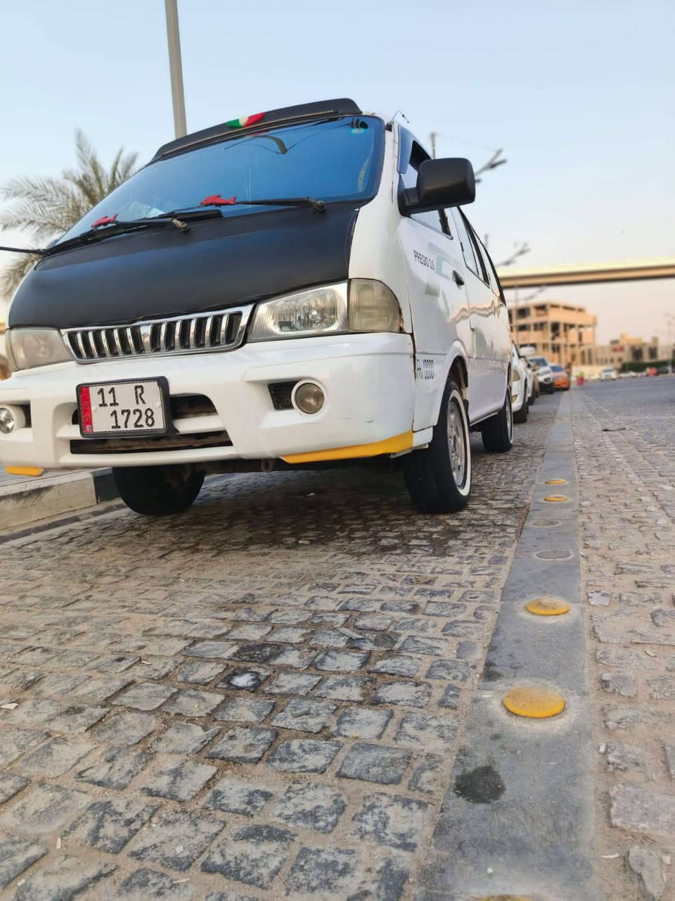 سلام عليكم بيرجو للبيع السياره نضيفه السياره نضيفه ما بيه نقص مديل 97 سنويه لل 27 مكينه بخار بدون تنقيص كير و اكسل جدد توني شادهن المكان البصرا ابو الخصيب السعر 55و بيه مجال كلش قليل رقم الهاتف ***********
