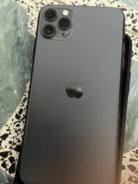 آيفون ١١ برو ماكس • ٦٤ • بطارية ٧٨٪
