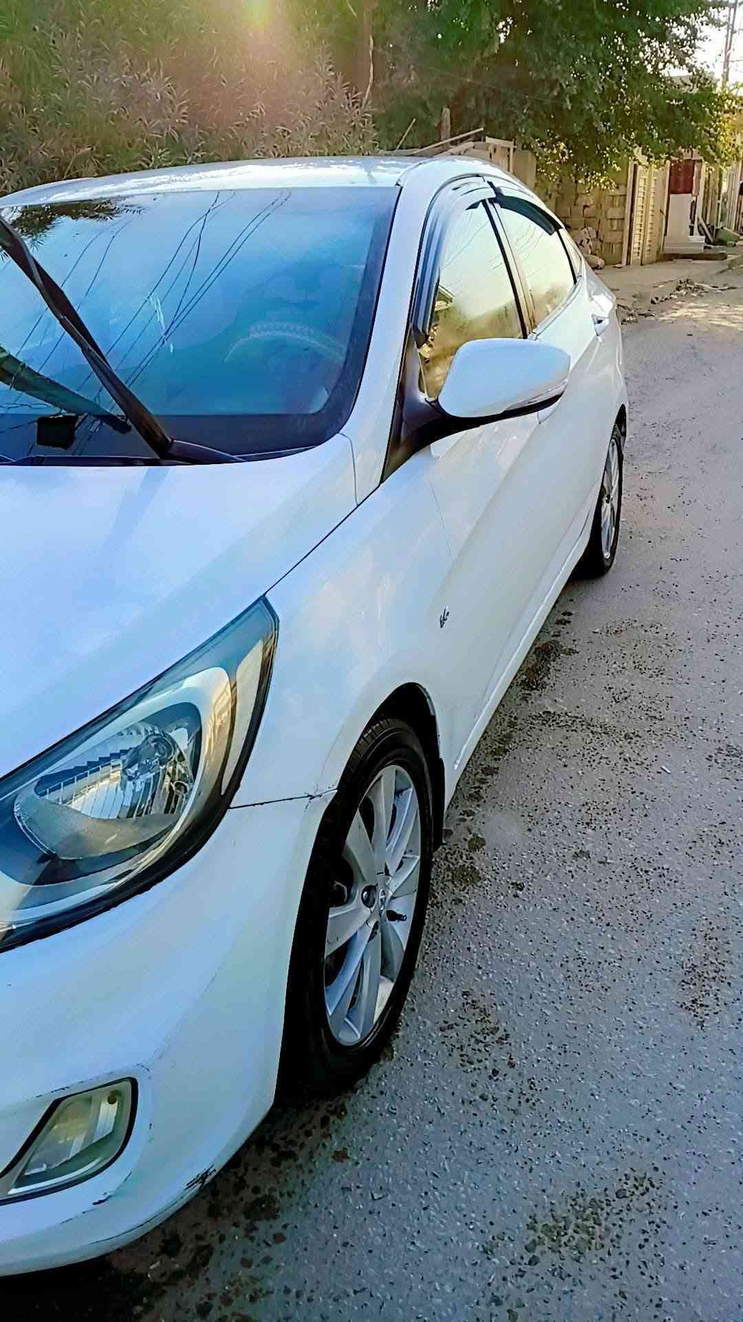 اكسنت خليجي • مظلع • ٢٠١٢