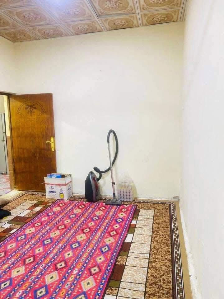 بيت للبيع طابو صرف مستعجل جوه السوووك
بيت للبيع طابقين عد ال باني 100 متر كونكريت مسلح طابو صرف سعره 110 وبيه مجال قرب اسواق الكفيل 

ط1/ استقبال وغرفه ومطبخ وصحيات

ط2/غرفتين وكلدور ومطبخ وصحيات

للاستفسار ***********واتساب
