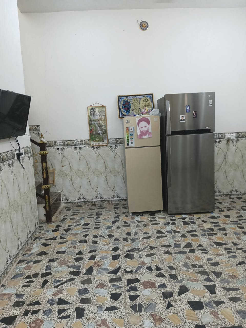 بيت للبيع خلف كلية التربية المساحة 75 غرفة صاله استقبال مطبخ وصحيات داخلية وخارجية بناء حديث للاستفسار مراجعة مكتب عقارات المصطفى شارع الخطاطين مجاور سوق الذهب
بيت للبيع خلف كلية التربية المساحة 75 غرفة صاله استقبال مطبخ وصحيات داخلية وخارجية بناء حديث للاستفسار مراجعة مكتب عقارات المصطفى شارع الخطاطين مجاور سوق الذهب 

***********
***********
