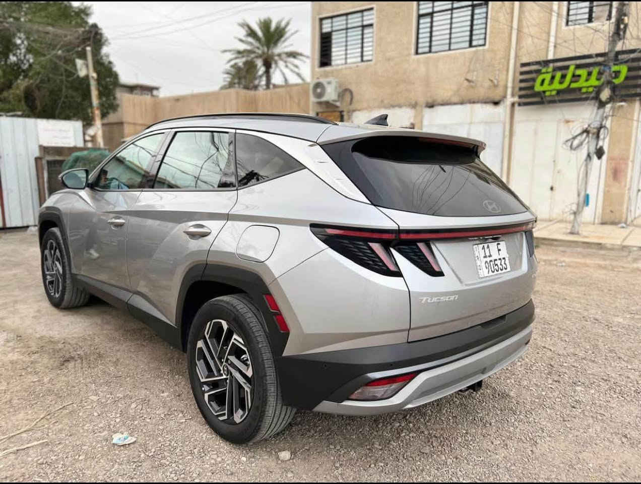 � هيونداي توسان هايبرد لمتدد 2025 – أمريكي 🇺🇸
• محرك 1.6L Turbo Hybrid
• قوة إجمالية 231 حصان
• عزم 258 lb-ft
• جير أوتوماتيك 6 سرعات
• دفع رباعي HTRAC AWD
• نظام قيادة Eco / Sport / Snow
• شاشة وسطية 12.3 إنش
• شاشة عدادات رقمية 12.3 إنش
• Apple CarPlay & Android Auto
• شحن لاسلكي
• أنظمة أمان ومساعدة قيادة متقدمة
• اقتصادية بالوقود ⚡⛽
***********
