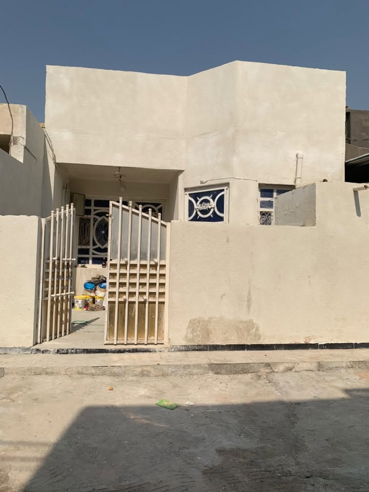 الصخيين • ١٣٠م • غرفة ١