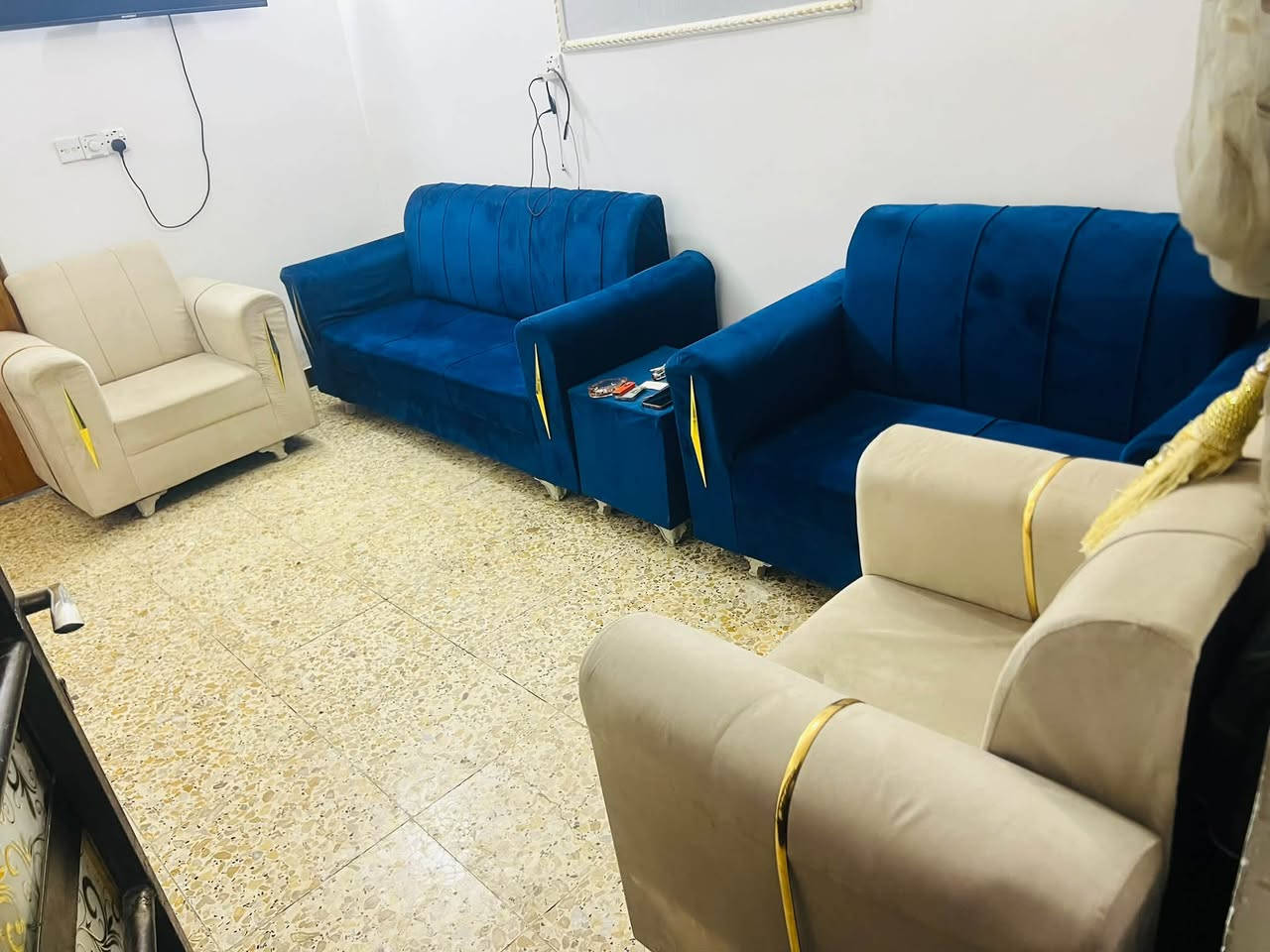 تخم 7مقعد ما بي اي ضرر مكان مدينه الصدر سعره جدأ مناسب واتساب***********
