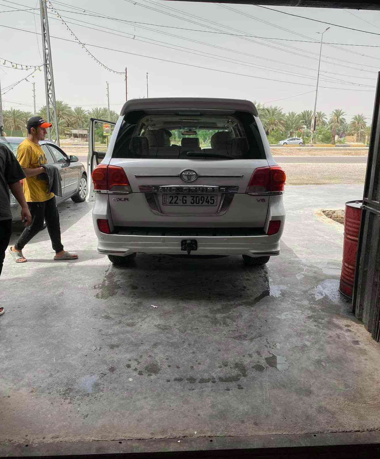 لاندكروزر • موديل ٢٠١٠ • بدون حادث