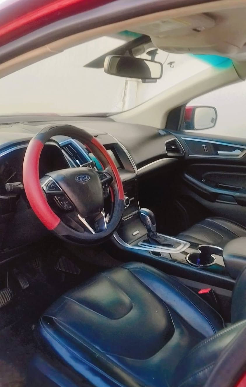 فورد ايدج 2017 Titanium 
الفئة : تيتانيوم( كامل المواصفات ما عدا السقف سلايت)
المحرك : 2.0L Ecoboost ( محرك جديد )
الضرر : صبغ بونيد و باب السكن
اللوحة و الأوراق : رقم شمالي باسمنا ، مع ورقة بنزين كركوك 
المواصفات الداخلية : جلد اسود ، شاشة كبيرة ، حالة ممتازة و جاهزة للاستخدام 
السعر المطلوب : 115 
للإستفسار الاتصال على *********** كركوك, العراق
