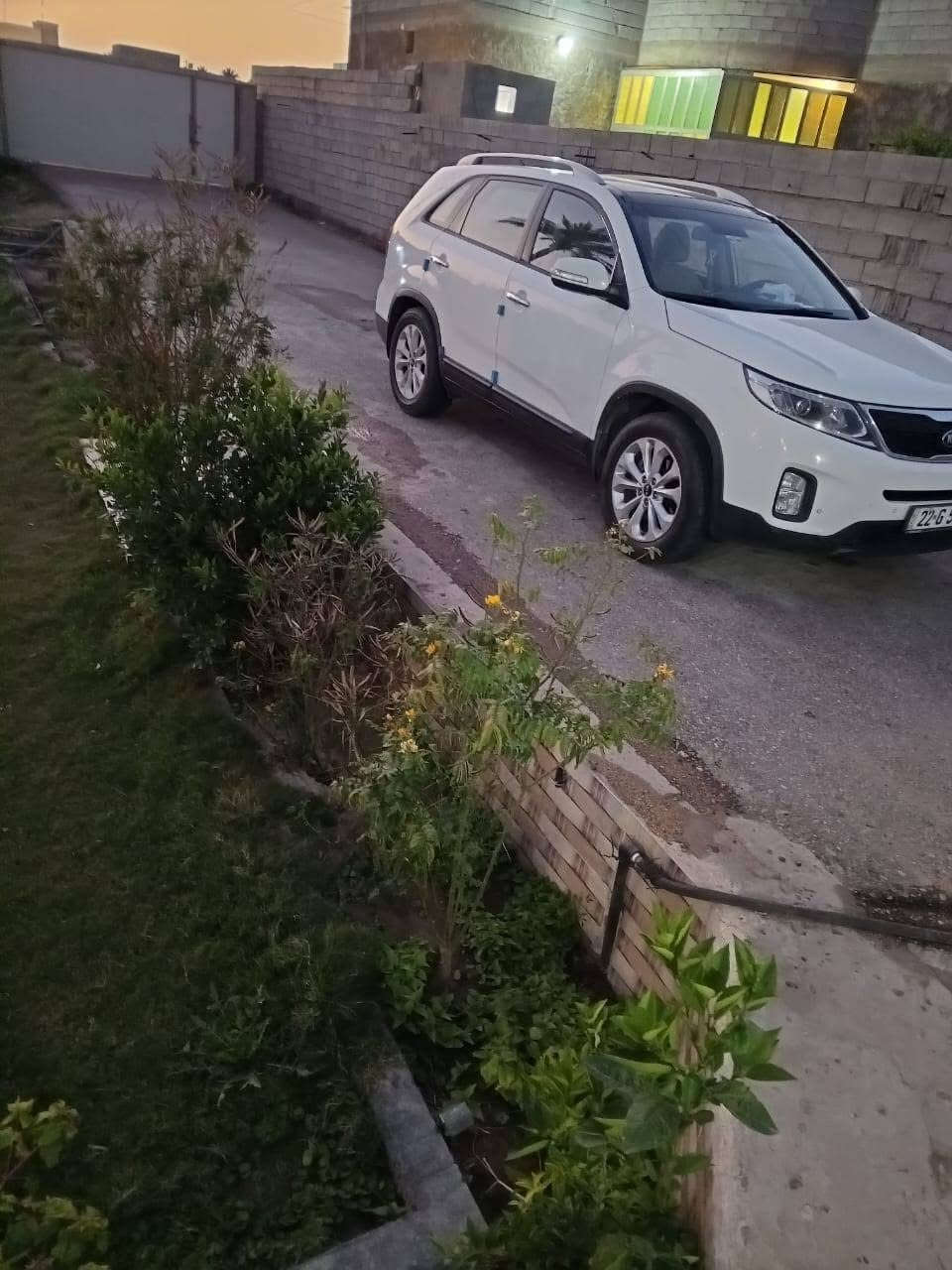 سورنتو للبيع  7راكب كوري خليجي 2014سنويه لحد 2031وهزه 2027تخم تاير بانوروما مري شفط ضرر بالباب بارد ومفتوح كازكيت من كانت عند صاحبها حسب قوله السعر 160وبيها مجال المكان الانبار الجزيرة البوذياب ***********
