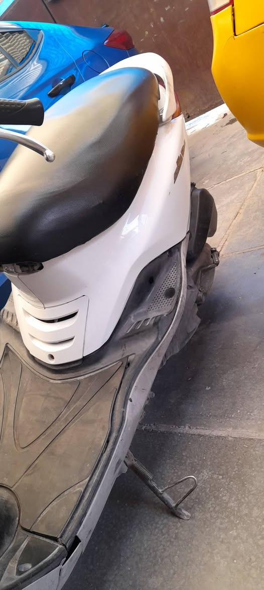 دراجه بريز محرك ممفتوح الدراجه خير من الله عوزهه ملاحضات بسيطه العنوان بغداد جكوك السعر ٥٥٠ الرقم ***********
