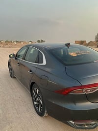 للبيع او مراوس   ازيرا واردي كوري موديل 2022 هايبرد   محرك 2.5 هايبرد ...