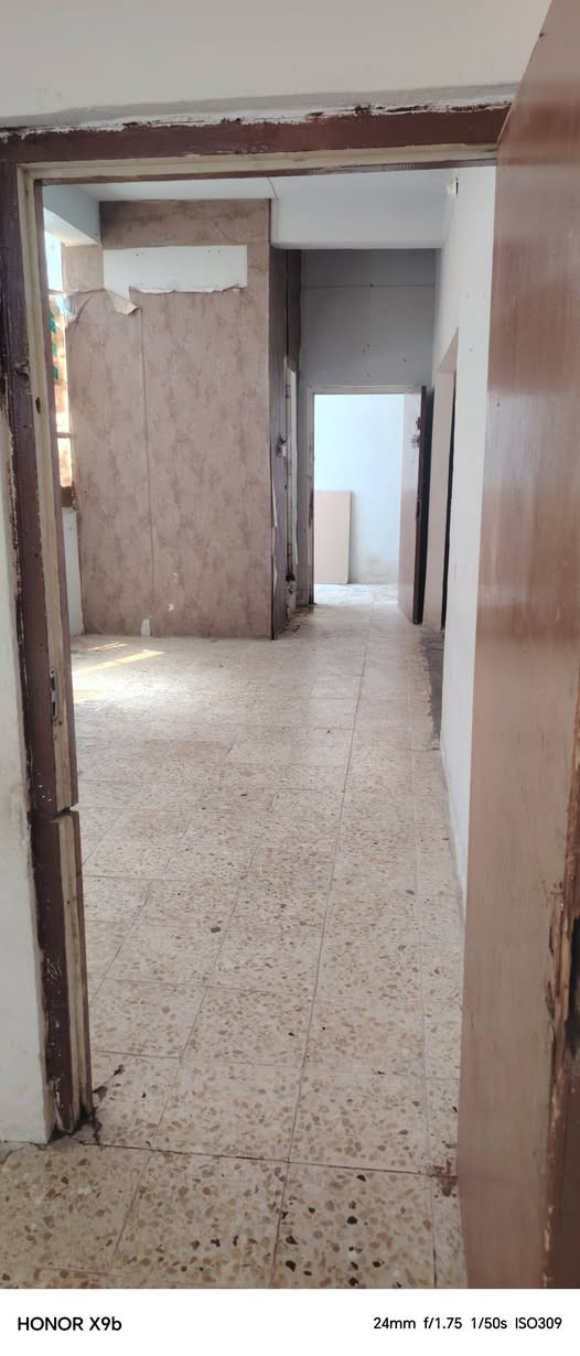 يوجد لدينا

شقه للايجار

غرفتين كلدور مطبخ صحيات

سعر الاجار 250 الف

الماء والكهرباء واصل ع ابو الشقه

حله حي الإمام قرب كرار ابو الكص

للاستفسار الاتصال على الرقم ***********
مراجعة مكتب ابو رقية للعقارات
