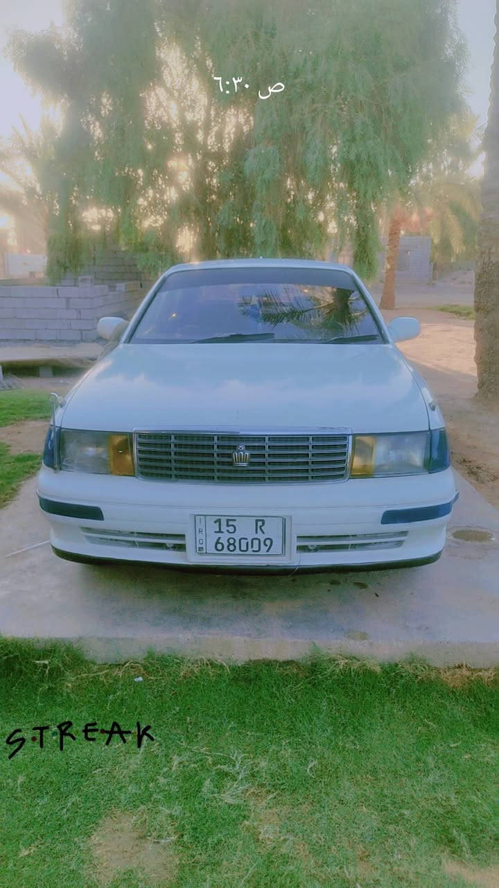 السلام عليكم.بطة منفصل للبيع 1995سنوية بأسمي تحويل ثاني يوم سيارة جاهزة بدون ذكر تفاصيل....مكاني بغداد الشراي يتصل ***********

نص مكتوب في الصور:
- ٦:٣٠ ص STREAK
- ٦:٣٠ ص
- STREAK
