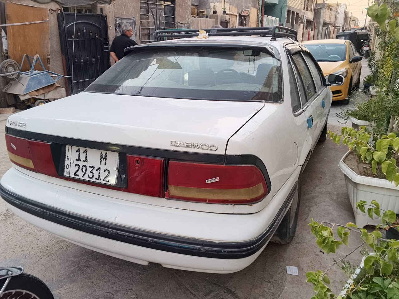 سلام عليكم دايو برنس موديل 94 بيه طخه بل جاملغ خلفي جهة سايق كير وتماتيك مكينه مفتوح يعني كير مكينه خير من الله كهربايات كله شغاله مصبوغه حزام رقم نكليزي بغداد بسمي سنويه 30 هزه جديده للبيع رايده 33وبيه مجال ستفسار هاذ رقمي *********** مامتواجد ع فيس  واتساب موجود
