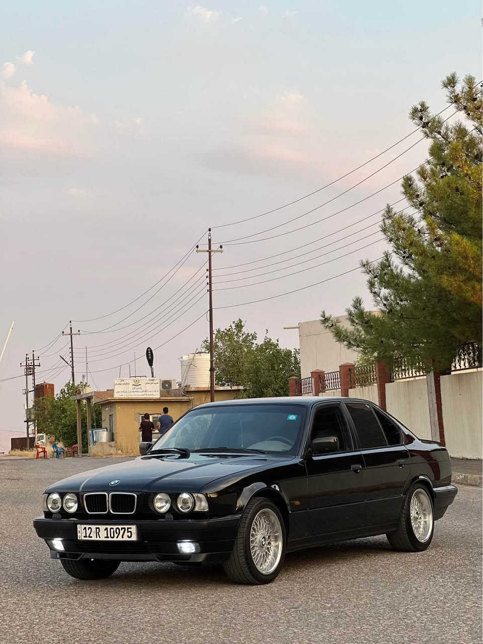 بيم موديل 92فوف به س سلايت نيه به ناوخومه سه نه وي نويه هه زه نويه به شه رتي ته حويل و وه كاله به شه رتي كير ومه كينه ته بريد له سوج نرخي 88 توزه ك معامله لو زانياري زياتر تيل بكه *********** دهوك, العراق
