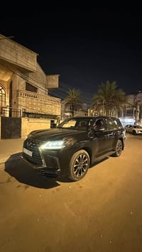 للبيع لكزز كورو 2021 سياره جديده  ماشيه ٨١ سعرها 750 مكاني بغداد 07868...