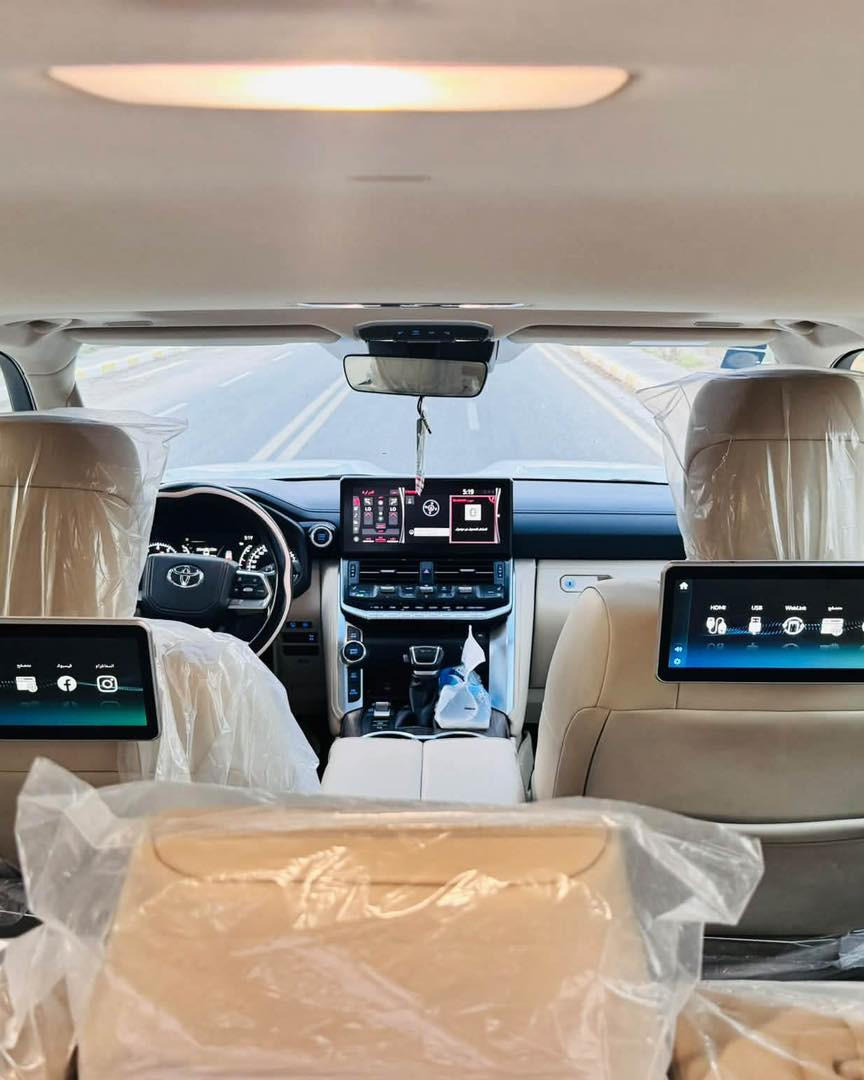 لاندكروز VX • موديل 2024 • ماشي 49 الف