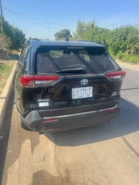 راف4 هايبرد 22 فول بصمه ماشيه98 الف موجود بغدادبنوك 07713266676  للبيع...