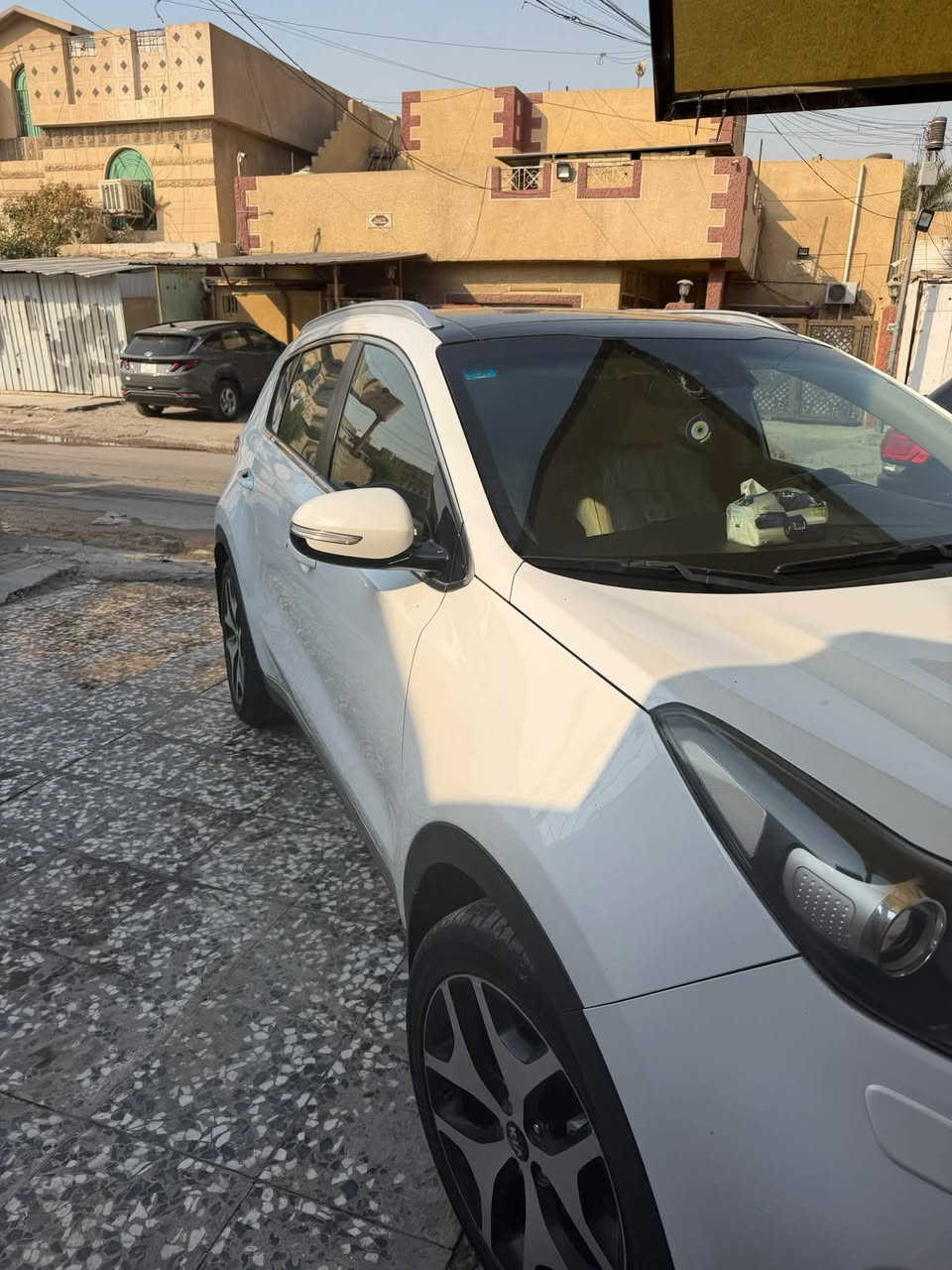 سلام عليكم سبورتج خليجي فول الفول محرك 2400 فور ويل ايرانيه ماشيه 130 سياره جاهزه بدون نقص مكاني بغداد الشرطه الرابعه سعر170 هـ***********
