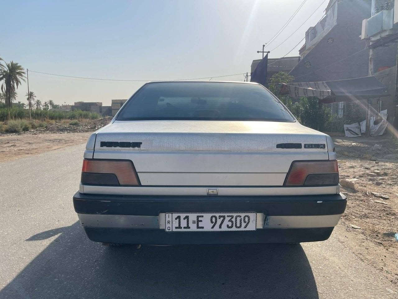 للبيع بيجو GLX.  2012
رقم بغداد الدولي.. شرط التحويل... 
كير ومحرك وتبريد كفاله.. 
محرك جديد مكفول من تبخير وتنقيص.. 
صدر جديد كامل حدادية جديدة..  
منظومة فيت بم كامله جديدة..  
تايرات ودوشمة... سيارة جاهزة ترايك للبصرة.. 
كفالة من صبغ وتبديل وبارد...  
مكان السيارة، بابل.. الحله.. 
السعر 40 وبي مجال بسيط..  
للاستفسار الاتصال..  
‏‏‪***********‬‏
