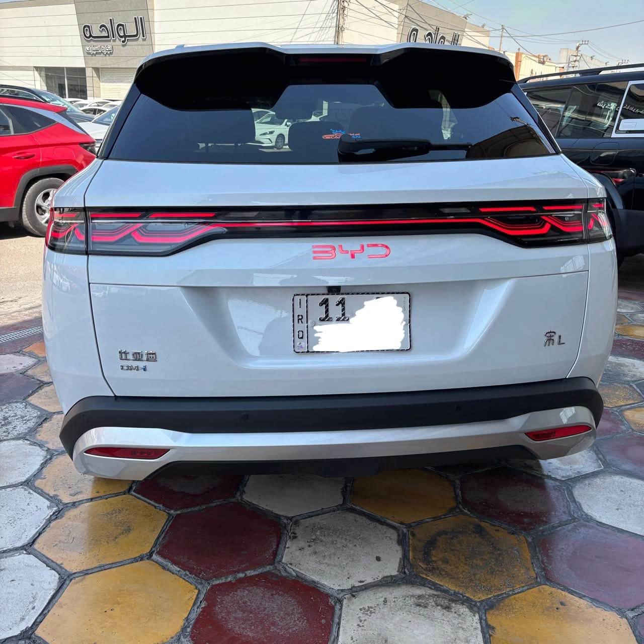 BYD SONG L——2025——
➖ الفئة :: flagship
➖ حجم المحرك :: 1.5 لتر 
➖ عداد المسافة :: 7,000 الف كم 
➖ محرك كهربائي :: plug in hybrid
➖ مقاعد كهرباء 
➖ رادار امامي + خلفي 
➖ اناره داخلية 
➖ يدات ابواب شفط
➖ بصمة تشغيل + كارت
➖ بنوراما
➖ حساسات خلفي
➖ 4كامرات
➖ كشنات جلد
➖ صندوق كهرباء 
➖ شحن سريع 
➖ مقاعد تدفئة + تبريد
 

📞 للاستفسار أكثر الاتصال على الرقم 

***********
