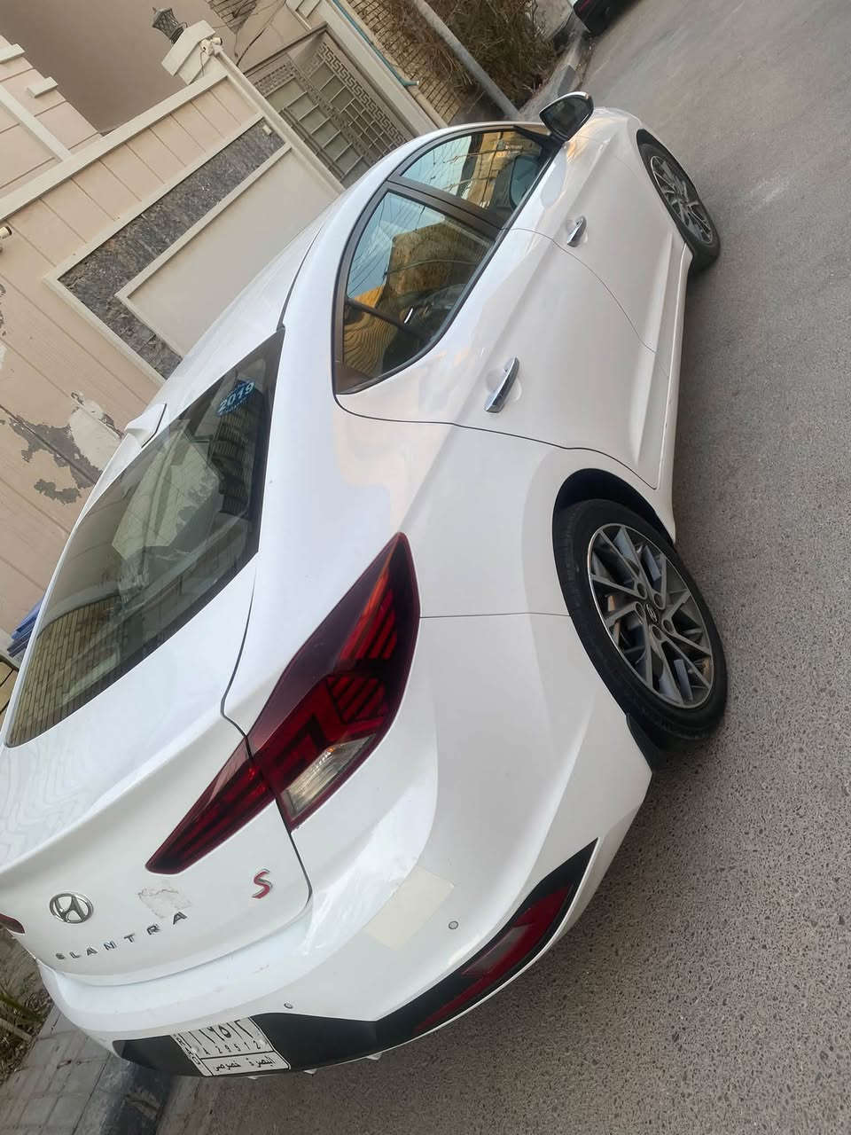 السلام عليكم النتره خليجي موديل 2019 كفاله عامه رقم بصره بسمنه مكينه 2000 مكانهه البصره السعر 155 وبيهه مجال رقم الهاتف ***********. اني مكلف بلنشر
