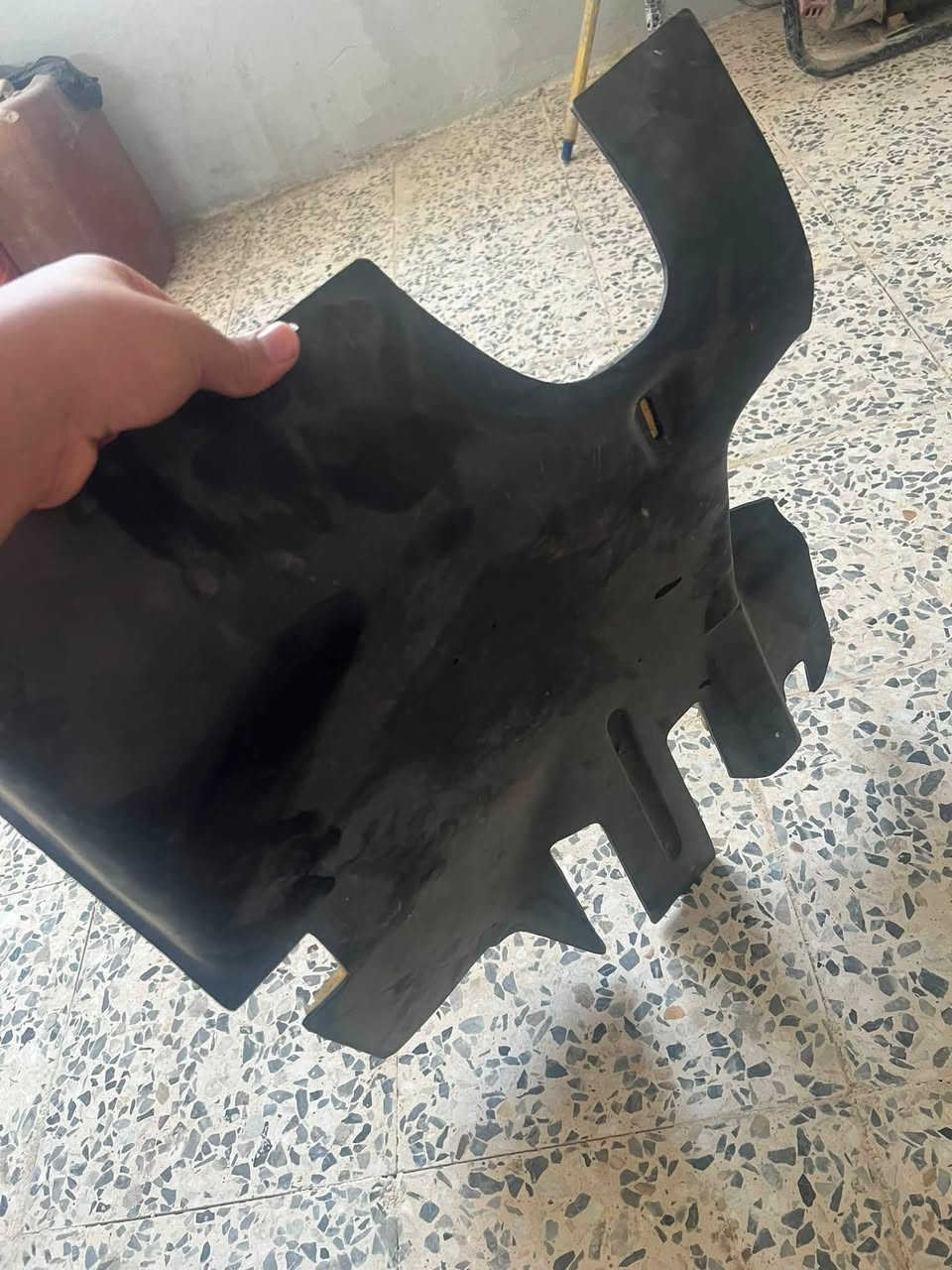السلام عليكم
بي ام زعره غطة دشبول جوة الستيرن سوري جديد 
 عنواني الموصل

السعر 40وبي مجال

للتواصل علرقم او علخاص

***********

