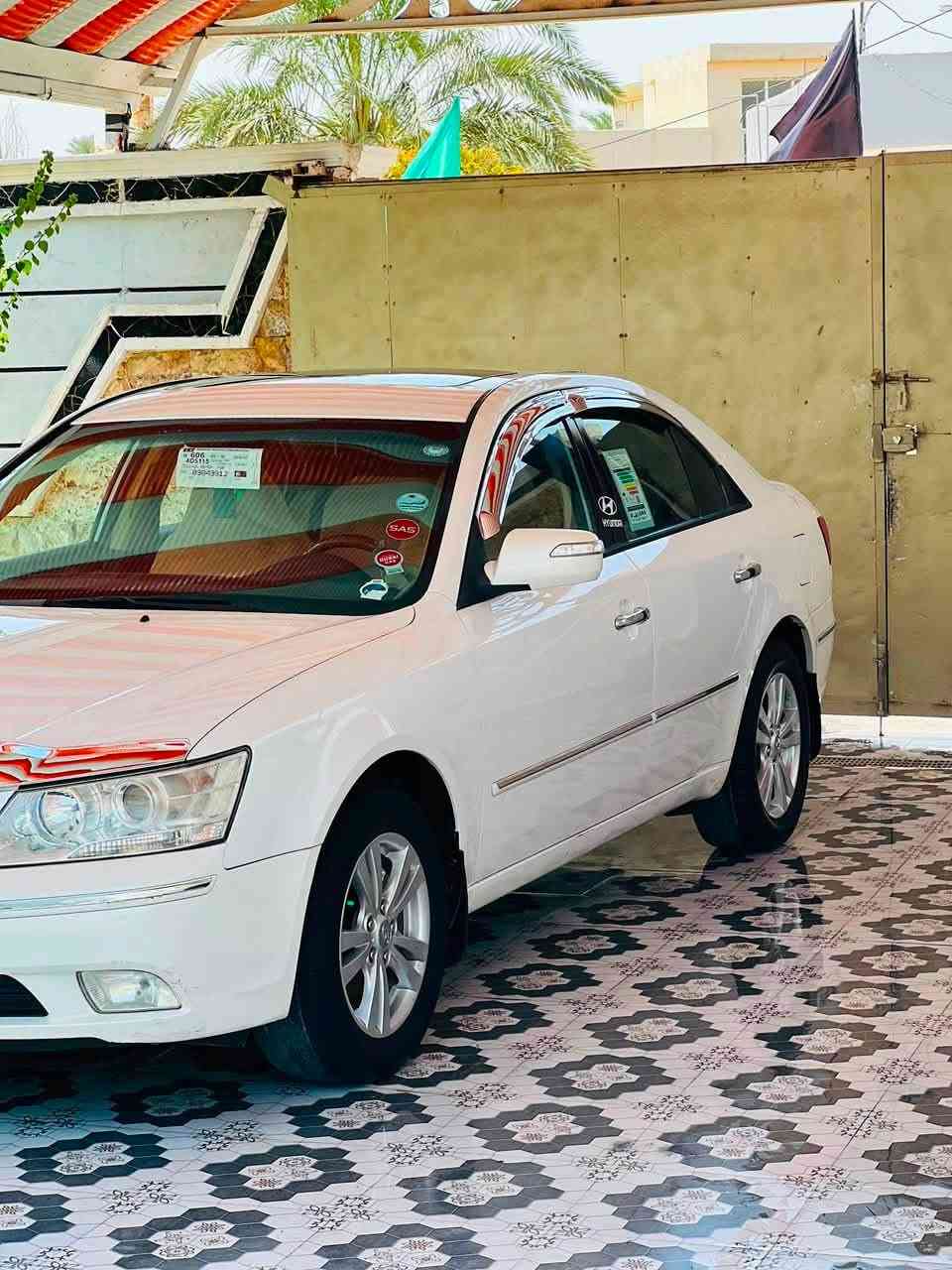 سلام عليكم سوناتا موديل 2010 خليجي محرك 2400 رقم اربيل دولي بسمي سنويه 31 هزه جديده مكفوله من الضربه بس بيهة صبغ نص الباب الخلفي و ربع البنيد مثل ما موضح بل سونار شرط بدون طخه و بدون معجون أثرٍ جراد محرك جديد لا صرف ولا بخار شرط كير جديد صدر امامي خلفي كله جديد تخم تاير جديد 5 ويل كب جامه جديده 
السياره فول موصفات 
فتحه بل سقف
تحكم استيرن جهتين
دشبول صاج 
اشاير بل مري 
السعر (124) وبيهة مجال
الاستفسار ***********
مكاني ديالى
