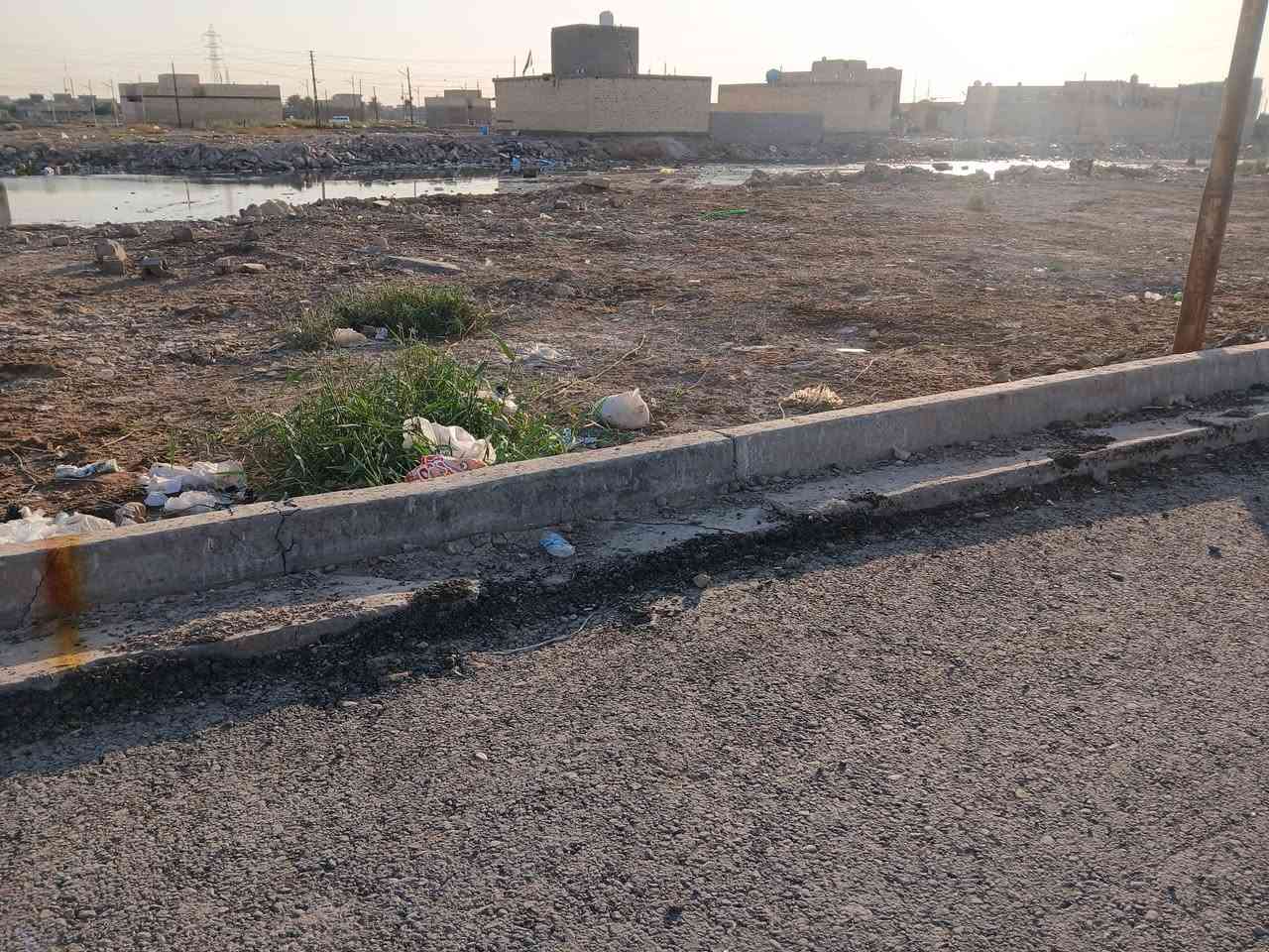 السلام عليكم اخواني ١٠٨ متر واجهة ٦ نزال ١٨ بداية سبع قصور مقابل شارع ابو علي بناء مسموح سعرها ١٥ مجالها بصيط للاسفسار [***********] علي
