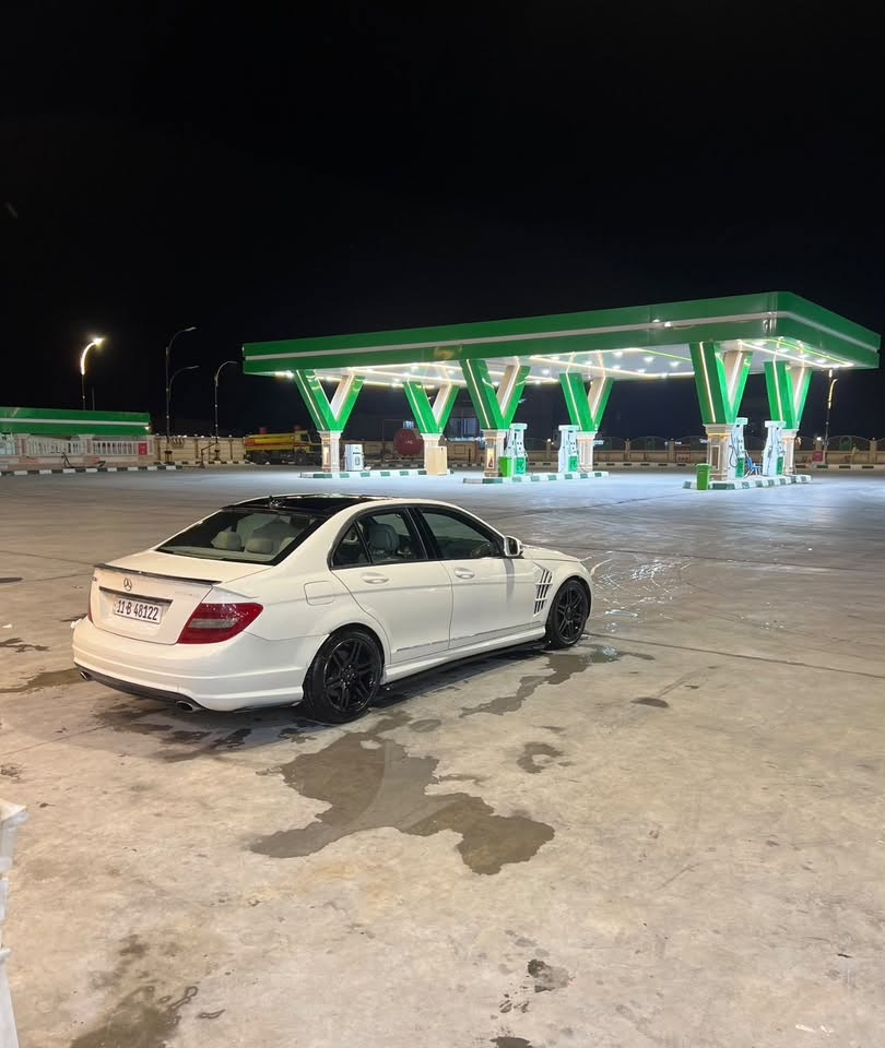 🔰للبيع 🔰
مرسيدس بنز 2009 C350 امريكي 
محرك 3500
بصمه ابواب 
بانوراما
كروز تثبيت سرعه 
اشاره بالمري 
زراك لايت 
بجم زنون 
سلايد طكتين
شاشه اصليه قلاب 
شاشه اعطال  
داخل متغير الوان  
كشنات جلد كهرباء 
تدفئه كشنات  
كير sport .normal 
تخم تاير جديد
يحتاجلها حداديه
السياره كامله بيه كم شي بسيط 
حادث جنطه وبالعراق بجم ويحتاجلها دشبول ومبدل جاملغات اماميه c63 فتحات واذا ما تعجبك عوفها
السعر 100المكان ميسان رقمها بغداد مشروع وطني
رقم واتساب ***********
