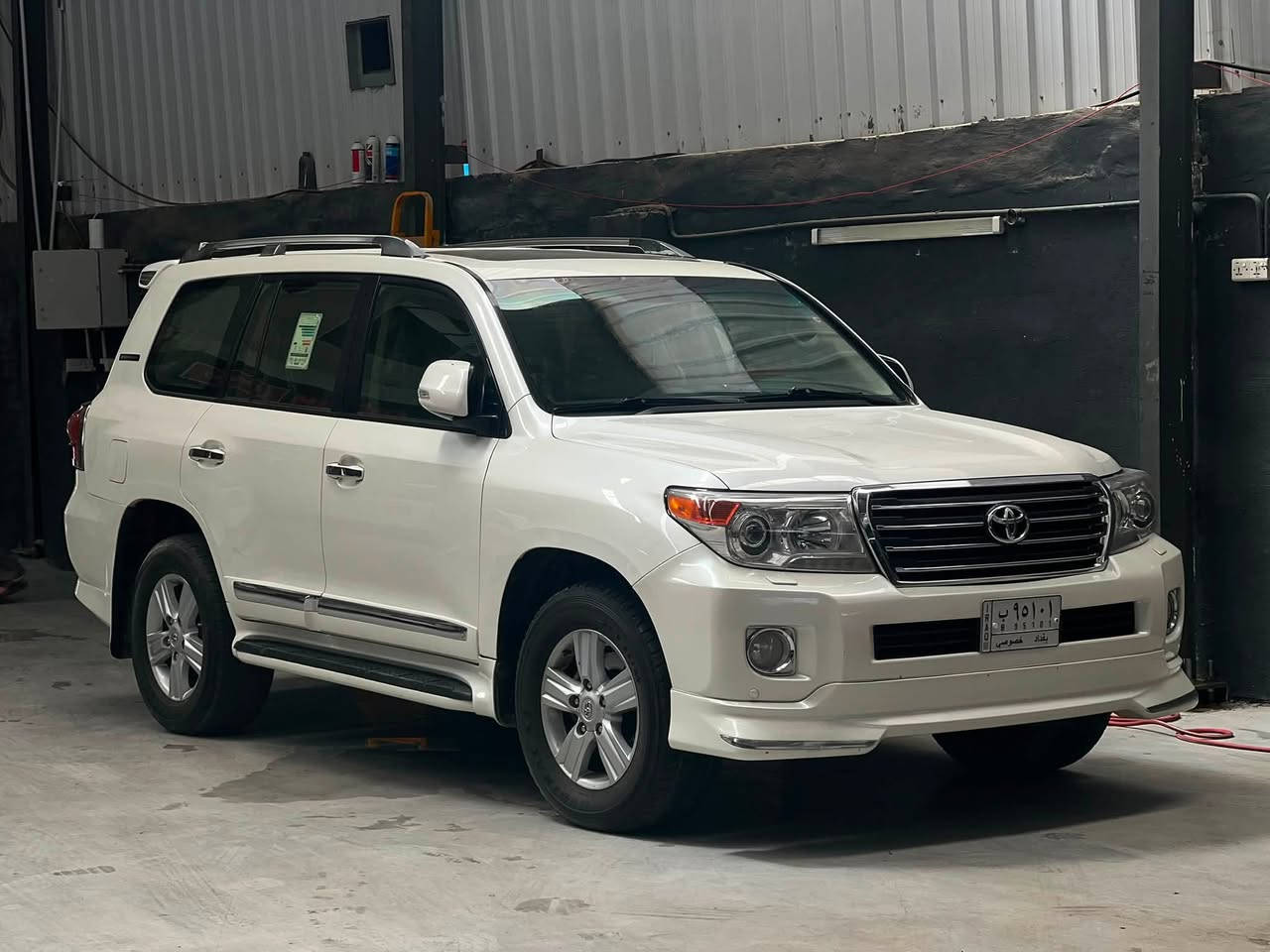 تويوتا لاندكروز| Land Cruiser 
G.X.R
2013
ستة سلندر يعني المرغوب
بريمير| premier 
ماشية| 130km
سلايد يعني فول مواصفات اعلى مواصفات بلاند كروز كلها

مواصفاته :
سلايد
ثلاجة
حساس امامي
حساس خلفي
شاشات خلفية
كراسي جلد
تشغيل عن بعد
تحكم ستيرن
شاشة كبير
مري قلاب
تفتح تسد جامات بلبصمة
كامرة امامي
كامرة خلفي
زراكات
لايت LED
عدم انزلاق
سنتر لوك
وضعية ثلج
وبعد هواي هم معروفة مواصفات البريمير

السيارة كفالة عامة من الصبغ فقط تبديل بنيد
كير محرك كفالة بلباكيت
ادامة للمحرك وفيت بم جديد 
تخم تايرات جديد 
السيارة نظيفة ومخزنة ماتطلع 

سعرها : 340$

غير متواجد فيس 

للتواصل على الرقم

‭***********‬
