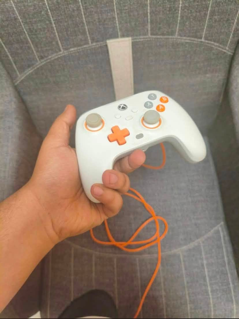 السلام عليكم
للبيع Xbox Series S 🔥

الجهاز نظيف جداً وما مفتوح ولا مصلح  
يجي وياه:
- يدة أصلية  
- يدة اضافية GameSir T7
- هارد خارجي 1 تيرا  
- قاعدة شحن لليدات 
- جميع الكابلات  

يشتغل بدون أي مشاكل  

السعر: 500 ألف (قابل للتفاوض للجاد)  
للتواصل واتساب فقط :-***********

الموقع: بابل
